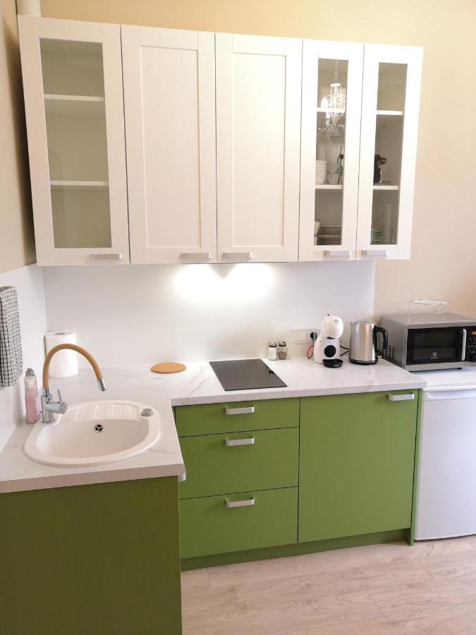 Cosy One Seperate Bedroom Apartment In City Center, Perfect For Family Trip. Riga Exteriör bild
